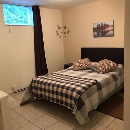 Oasis De La Riviere Apartamento Chicoutimi Exterior foto